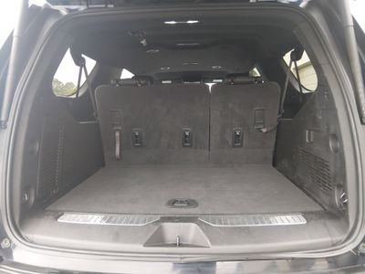 2024 Chevrolet Suburban - Photo 11