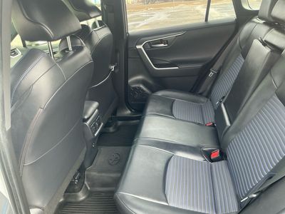 2020 Toyota RAV4 - Photo 16