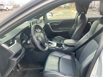 2020 Toyota RAV4 - Photo 9