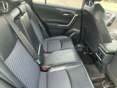 2020 Toyota RAV4 - Photo 18
