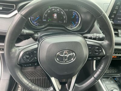 2020 Toyota RAV4 - Photo 13