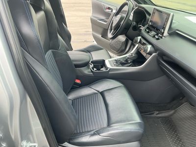 2020 Toyota RAV4 - Photo 20