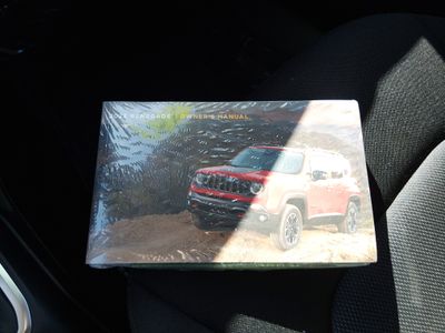 2023 Jeep Renegade - Photo 20