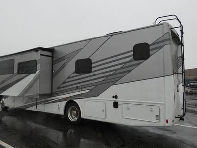 2026 Thor Motor Coach Luminate - Photo 3
