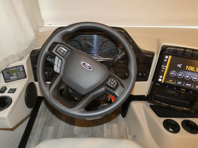 2026 Thor Motor Coach Luminate - Photo 11