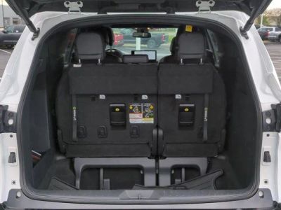 2025 Toyota Sienna - Photo 18