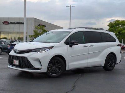 2025 Toyota Sienna - Photo 2