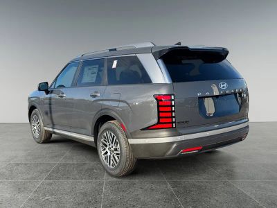 2026 Hyundai Palisade — rear three-quarter view