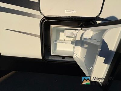 2024 Dutchmen RV Astoria - Photo 7