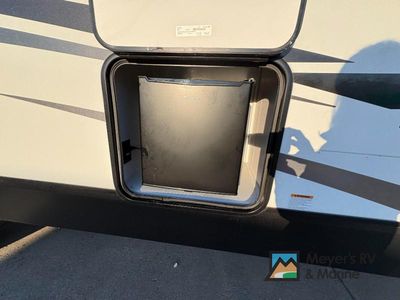 2024 Dutchmen RV Astoria - Photo 6