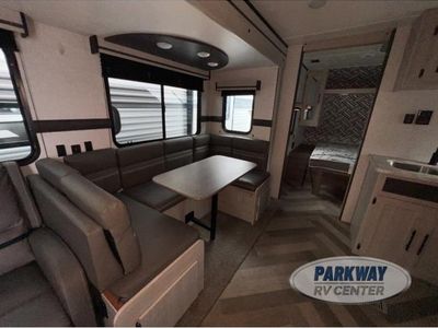 2023 CrossRoads RV Zinger - Photo 15