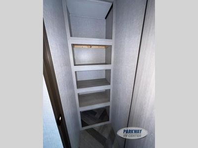 2023 CrossRoads RV Zinger - Photo 11