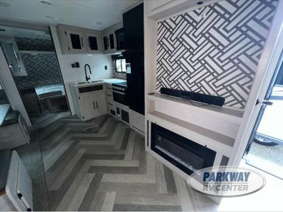 2023 CrossRoads RV Zinger - Photo 13