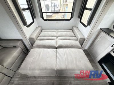 2024 EAST TO WEST Blackthorn - Photo 41