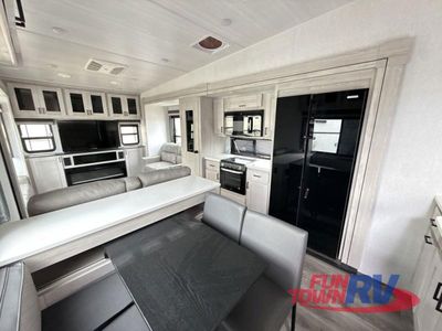 2024 EAST TO WEST Blackthorn - Photo 4