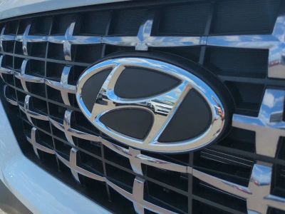 2026 Hyundai VENUE — photo 13 view