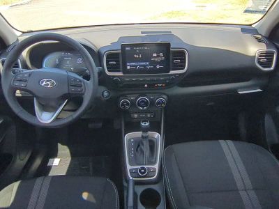 2026 Hyundai VENUE — photo 17 view