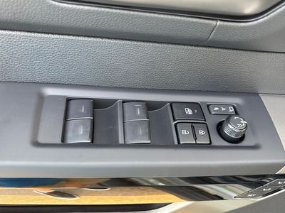 2026 Toyota Tundra — photo 8 view