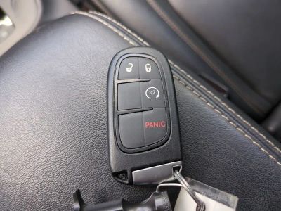 2016 Jeep Cherokee — photo 32 view