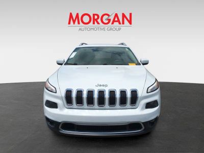 2016 Jeep Cherokee — rear three-quarter view