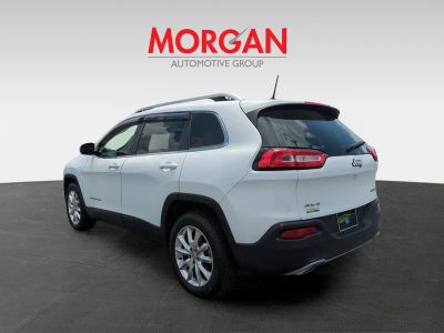 2016 Jeep Cherokee — photo 7 view