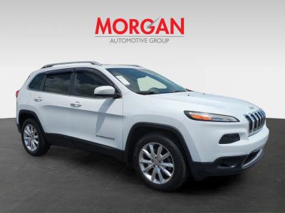 2016 Jeep Cherokee — side profile view