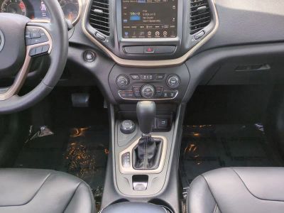 2016 Jeep Cherokee — photo 19 view