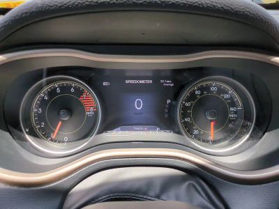 2016 Jeep Cherokee — photo 29 view