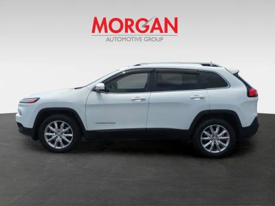 2016 Jeep Cherokee — photo 8 view