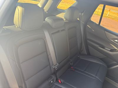 2025 Chevrolet Equinox - Photo 12