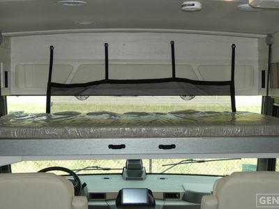 2025 Winnebago Adventurer - Photo 13