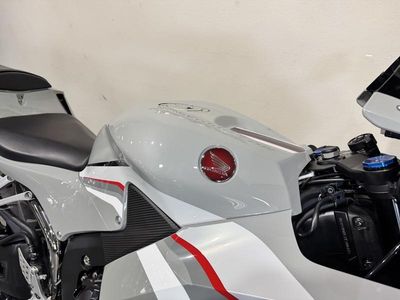 2026 Honda CBR600RR - Photo 11