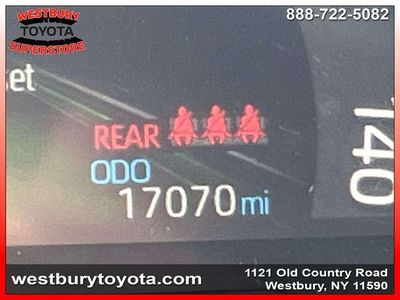 2025 Toyota RAV4 Hybrid - Photo 29