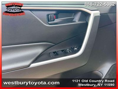 2025 Toyota RAV4 Hybrid - Photo 20