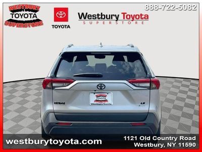 2025 Toyota RAV4 Hybrid - Photo 9