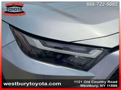 2025 Toyota RAV4 Hybrid - Photo 12