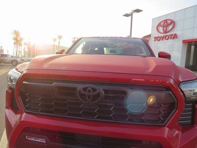 2025 Toyota Tacoma - Photo 9