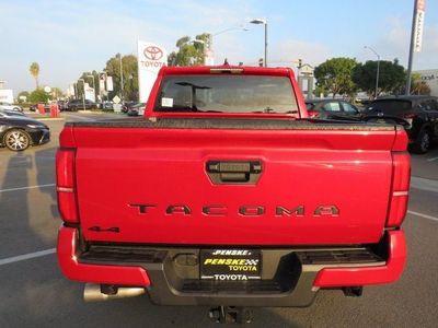 2025 Toyota Tacoma - Photo 6