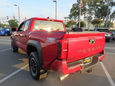 2025 Toyota Tacoma - Photo 4