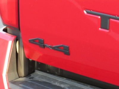 2025 Toyota Tacoma - Photo 15