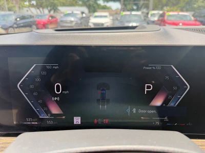 2023 BMW X7 — photo 21 view