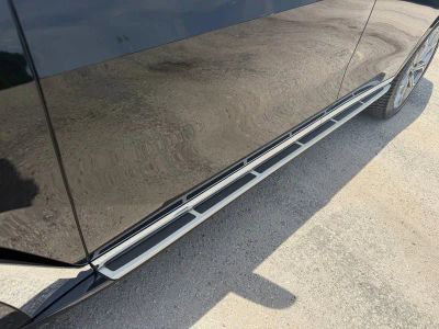 2023 BMW X7 — photo 10 view