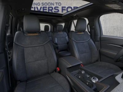 2026 Ford Explorer — photo 10 view