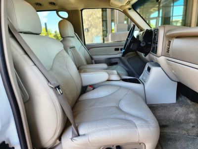 2002 GMC Yukon XL — photo 13 view