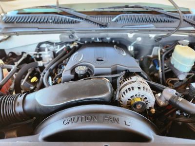 2002 GMC Yukon XL — photo 30 view