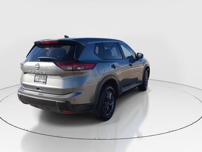 2024 Nissan Rogue - Photo 7