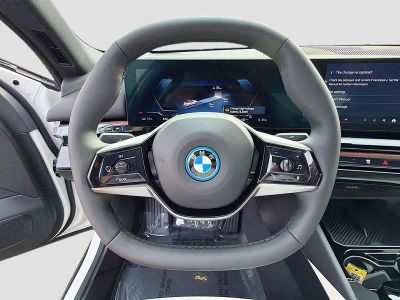 2026 BMW i5 — photo 40 view
