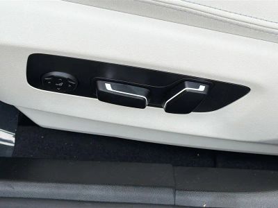 2026 BMW i5 — photo 25 view