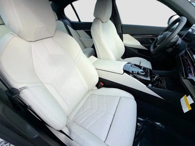 2026 BMW i5 — photo 15 view
