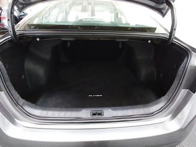 2024 Nissan Altima - Photo 11